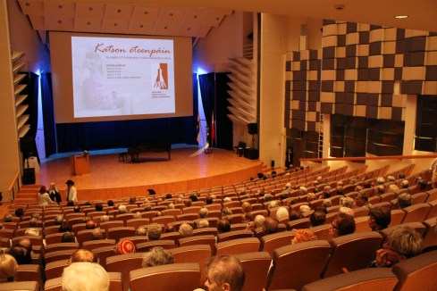 Kaikki kilpailutyöt nähtiin Pekanpäivien iltajuhlassa suurelta valkokankaalta. 