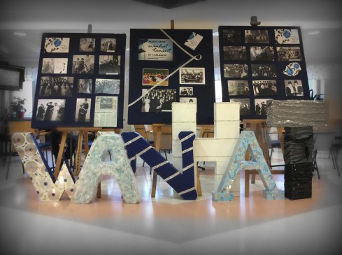 Juhlapäivän jälkeen näyttely oli esillä myös lukiolla. 